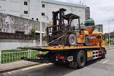 郑州汽车紧急救援附近24小时汽车救援24小时汽车维修救援