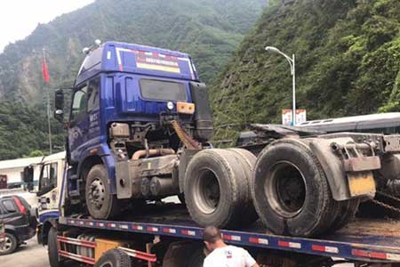 汉中事故拖车救援车多少钱