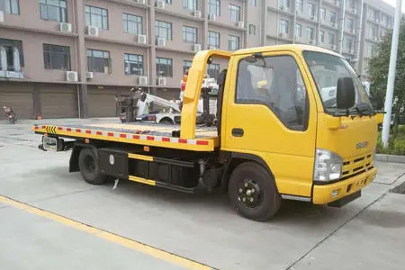哈尔滨拖车服务救援车多少钱
